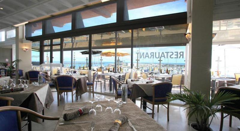 Hotel Le Richmont Marseillan  Bagian luar foto